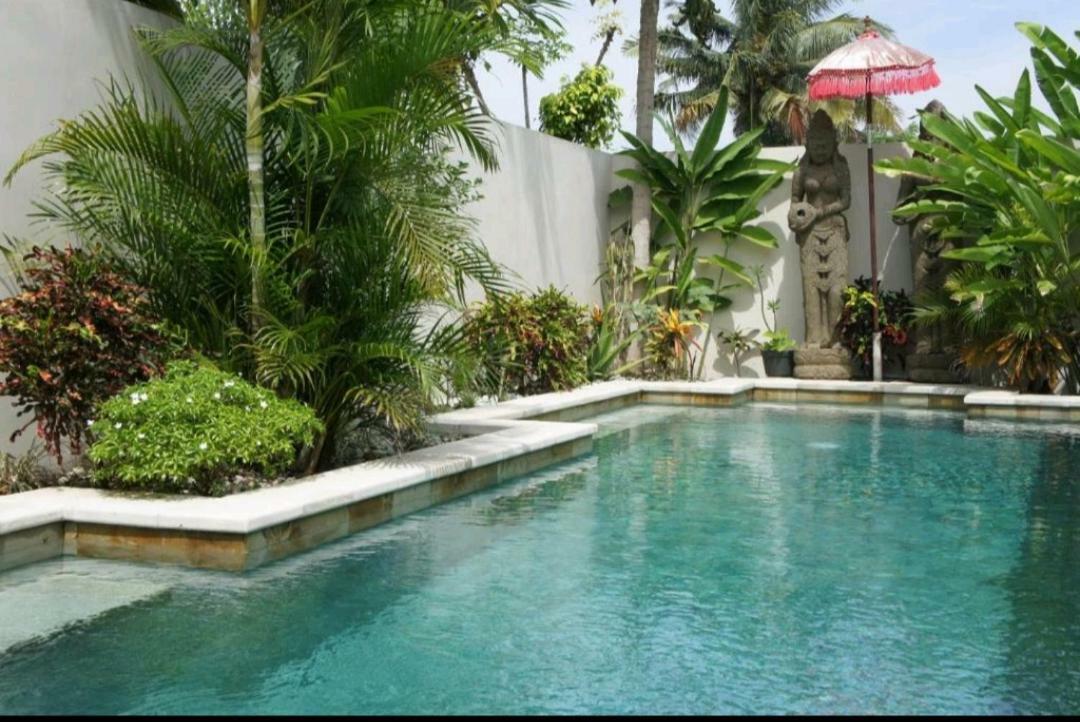 Dhm Surf Villa Kuta  Eksteriør bilde